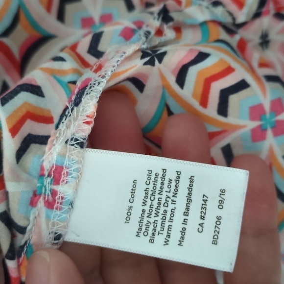 Talbots lightweight geometric multicolor print blouse shirt - Picture 4 of 7